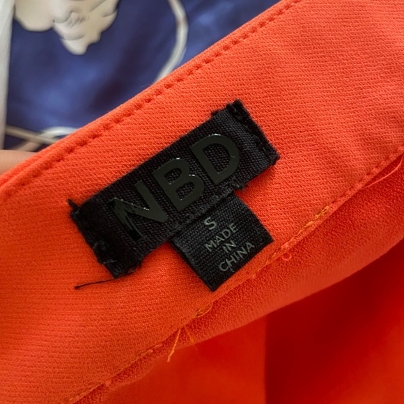 NBD orange/red skirt in size small/04-06, worn once - Picture 3 of 3